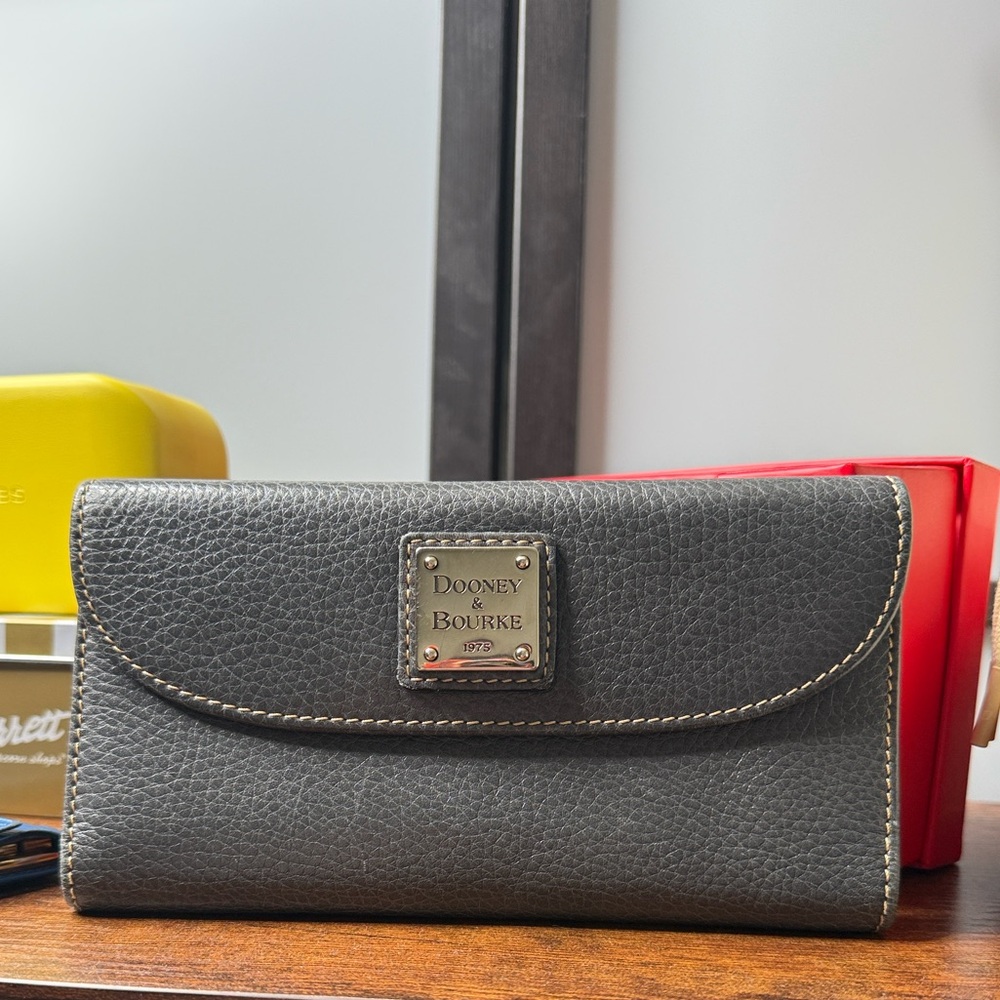 Dooney & Bourke Metallic Silver Wallet Super Soft